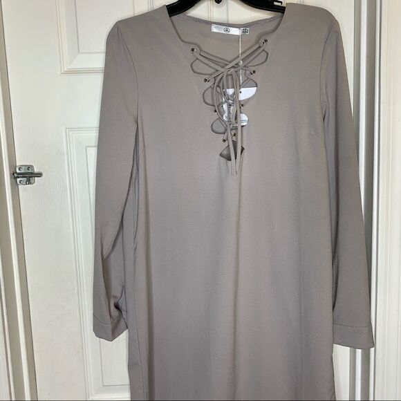 Missguided Scallop Front Lace Up Shift Dress Gray - Picture 3 of 11